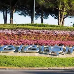 Comfortable With A Shared Pool-beahost Bibione