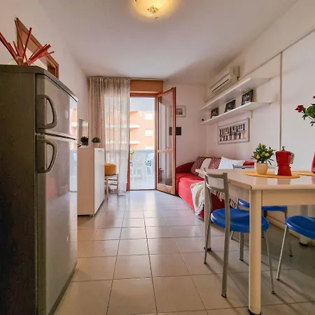 Comfortable With A Shared Pool-beahost Apartmán